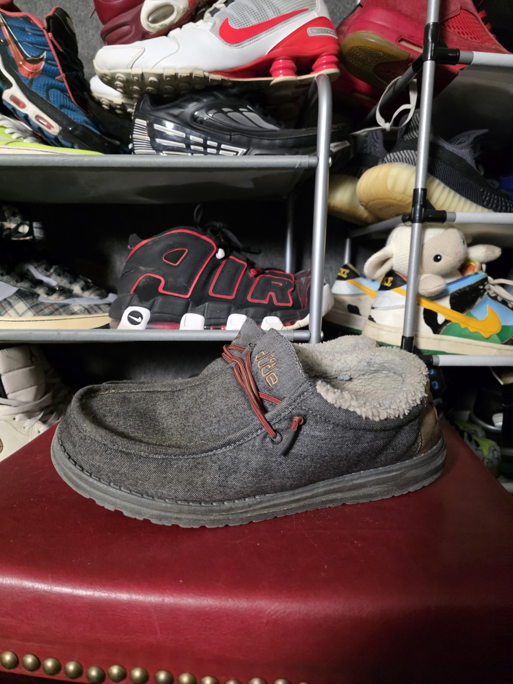 🔥 Hey Dude Men's Gray Slip-On Loafers with Red Accents Fur Size 11 - Picture 4 of 9